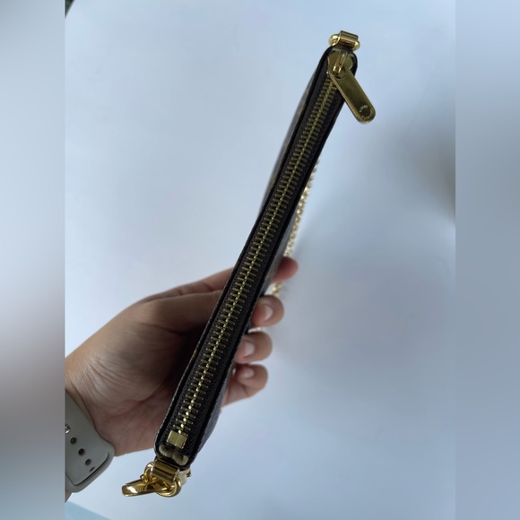 Louis Vuitton Milla clutch - Picture 5 of 13